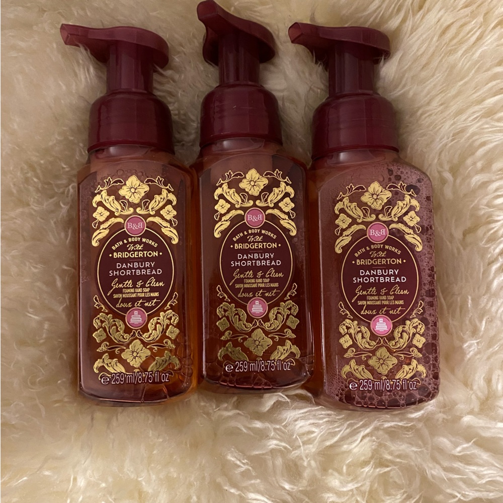3 for 20 bath & body works Bridgerton hand soap